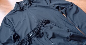 Pánská sportovní souprava Nike, vel S - 2