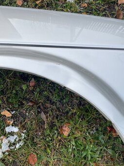 VW Golf mk2 pravý blatník - 2