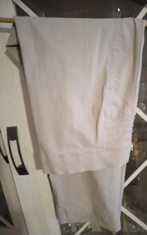 Prodám béžové tříčtvrteční kalhoty - 2