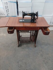 ŠICÍ STROJ MINERVA - 2