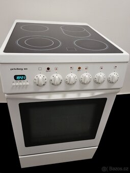 sklokeramický sporák, hodiny, vrtule, velké plotny - 2