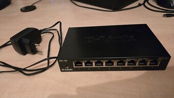 Gigabit switch 8-port D-Link DGS-108/E - 2