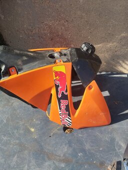 Nádrž KTM - 2