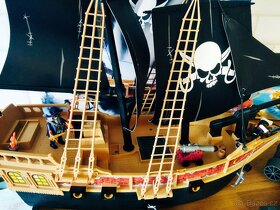 Playmobil Pirátská loď+ motor + piráti 6678,55365894. - 2