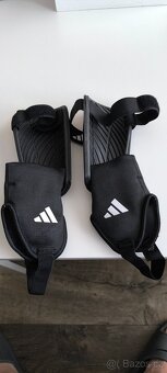 Nové dětské chrániče holení ADIDAS vel.S - 2