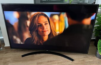 Televize 55" LG 55UM7450PLA - 2