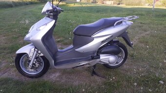 Honda Dylan 125 - 2