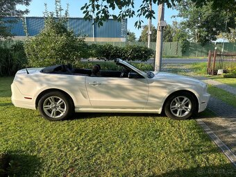 Ford Mustang cabrio 3.7i V6 227kW AT 2013 - 2