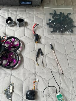 GEPRC TinyGO + náhradní díly - 2