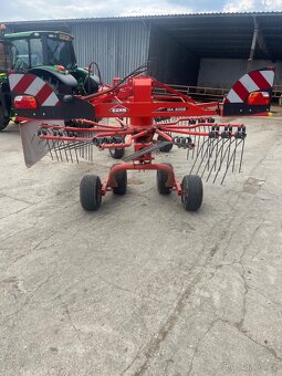 Shrnovač píce stranový KUHN - 2