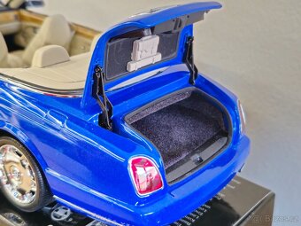 Bentley Azure 2006 1:18 Minichamps - 2