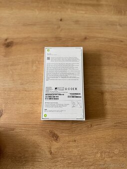 Nový Apple iPhone 16e (128 GB) | Nerozbalený, se zárukou - 2
