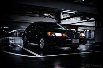 1998 Lincoln Town Car Signature Series - 2