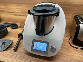 Vorwerk Thermomix TM5 + příslušenství - 2