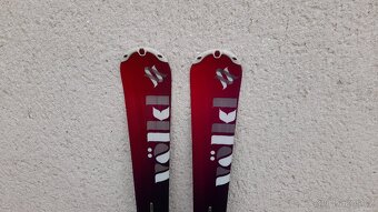 Kvalitní carvingové lyže Völkl 158 cm - 2