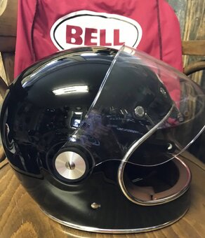 Bell Bullit Solid Gloss Black S - helma/přilba - 2