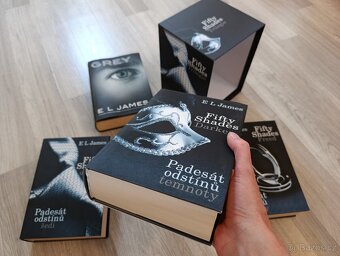Padesát odstínů šedi - temnoty - svobody + Grey 4 KNIHY - 2