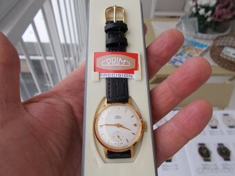 krasne zlacene rare typ hodinky prim Hvezdičky 1964 funkcni - 2