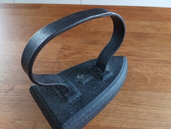 STAROŽITNÁ NAHŘÍVACÍ ŽEHLIČKA 19. STOL. FRANCIE - 2