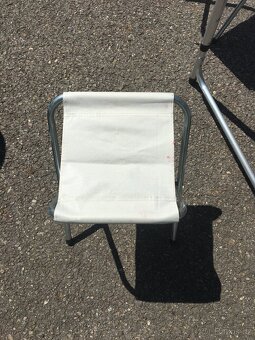 Kempingové stolky s židličkami - 2