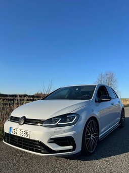 VW Golf 7.5 R 400HP - PRONÁJEM - 2
