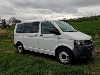 Volkswagen Caravelle 2.0 TDI  T5.1 velmi zachovalý - 2