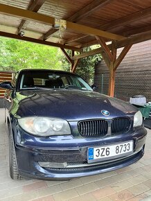 BMW 116 i (tmavě modrá) - 2