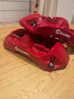 Brembo brzdové třmeny - 2