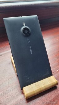 Nokia Lumia 1520 - MAKETA - 2