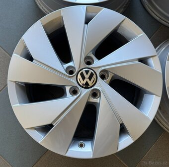 originální alu kola Volkswagen 17", rozteč šroubů 5x112 - 2