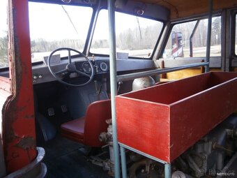 Hasický požiarnický veteran Austin rv:1945 - 2