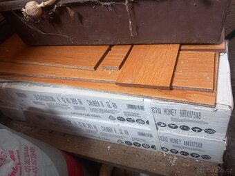 Dlažba vnitřní 600x175x8 mm - vzor medovy dub - 2