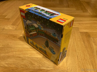 LEGO 40700 Vánoční vláček - 2