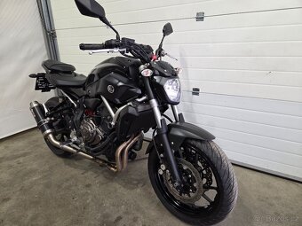Yamaha MT-07 - 2