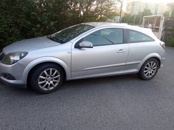 Číst celéProdám Opel Astra H gtc - 2