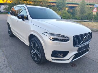 Volvo XC90 B5 R-Design AWD 173Kw r.v.2022 nové v ČR DPH - 2
