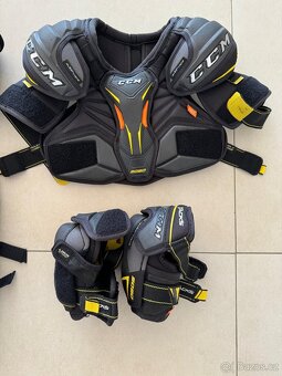 Hokejová výbava pro dítě (127-137cm) - set - 2