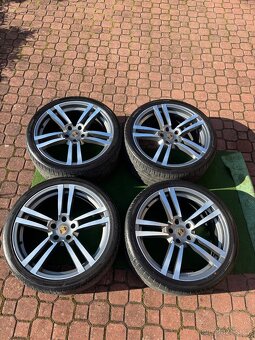 ALU kola R22 5x130 Porsche design - 2