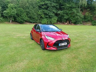 Yaris výbava GR Sport 6MT 5.2023 15tis nájezd - 2