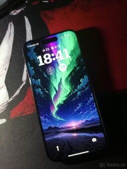 iPhone 15 Pro - 256 GB - 2