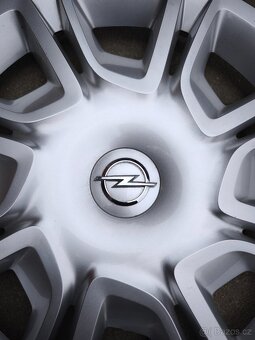 Poklice Opel - 16' - 2