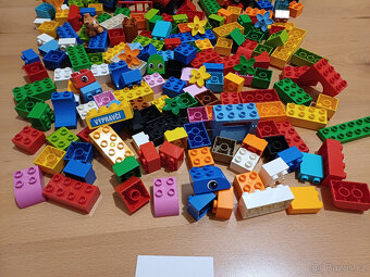 LEGO DUPLO-velké desky a směs kostek - 2
