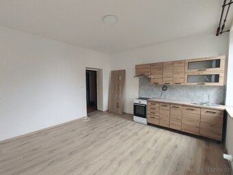 Pronájem bytu 2+ KK, 34 m2 - 2