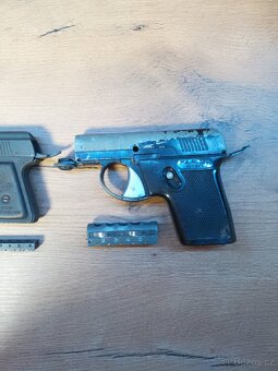 Poplašné pistole - 2