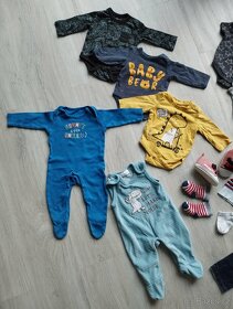 Prodam sadu obleceni pro chlapecka vel. 62 (18 ks) - 2