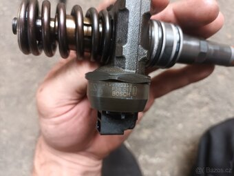 Vstřik Common Rail BOSCH  0414720313 - 2