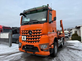 Mercedes-Benz Arocs 2548 řetězový kontejner Meiller - 2