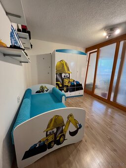 Dětská skříň s postelí - 2