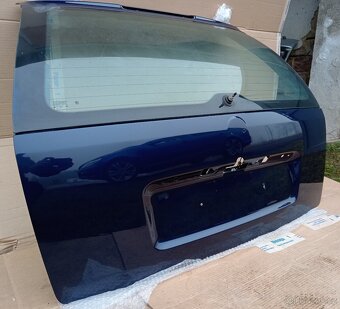 Páté dveře Škoda Octavia 1 kombi - 2