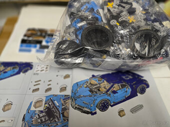 Stavebnice Technic Bugatti Chiron 42083 (náhrada) - 2